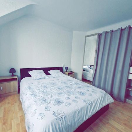 Le Trinidad Lägenhet Troyes Exteriör bild